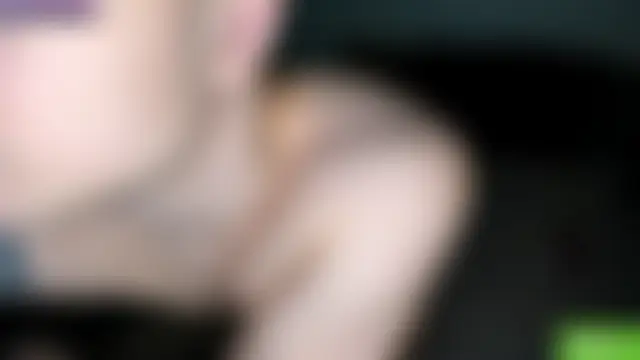 handsome_guy01 élő chatszobája