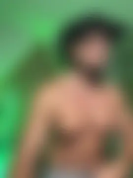 magnumchris élő chatszobája