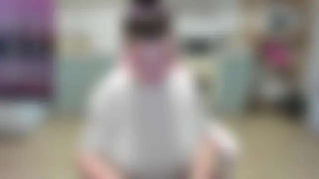 Pokój czatu na żywo – LinaElasm