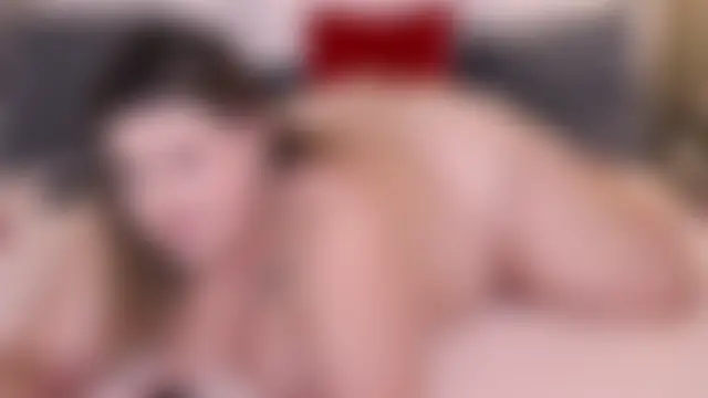 Show modela Trixi na web-kameri