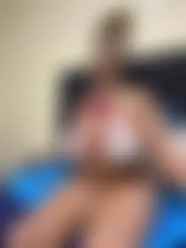 sexy_boobs97 Adlı Modelin Canlı Sohbet Odası