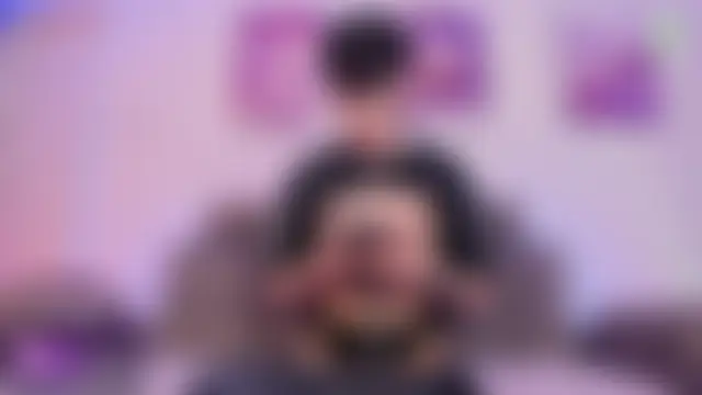 SebastianHiltonn Webbikameraesitys