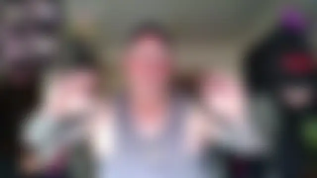 KINKYBLUEYES69 Show Webcam