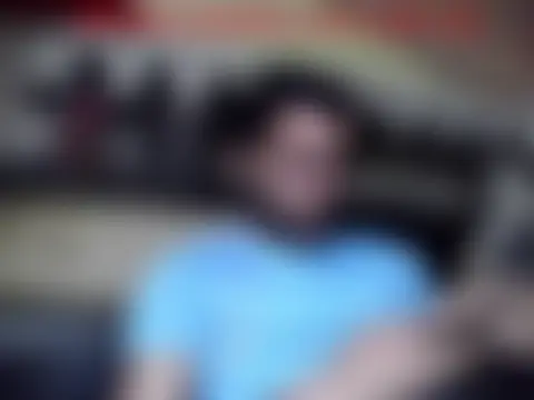 Živá chatovací místnost Stubborndesiboy