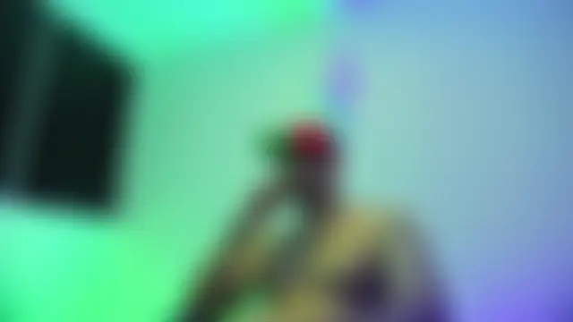 Dagoti Adlı Modelin Canlı Sohbet Odası