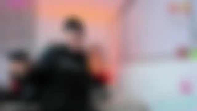 Sebastian_Reed Live Chatrum