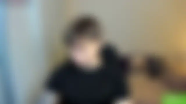 handsome_guy01 – Naživo chatovacia miestnosť