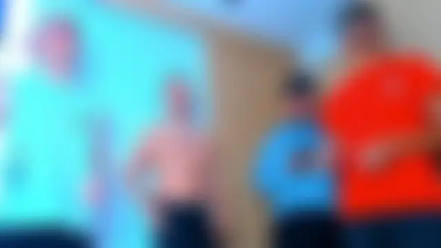 Seks show uživo modela TheBatMansion na kameri