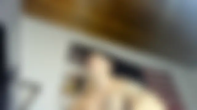 charlie_hotxxx élő chatszobája