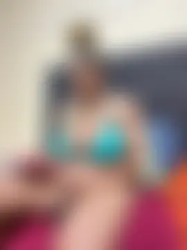 sexy_boobs97's Live Chat Room