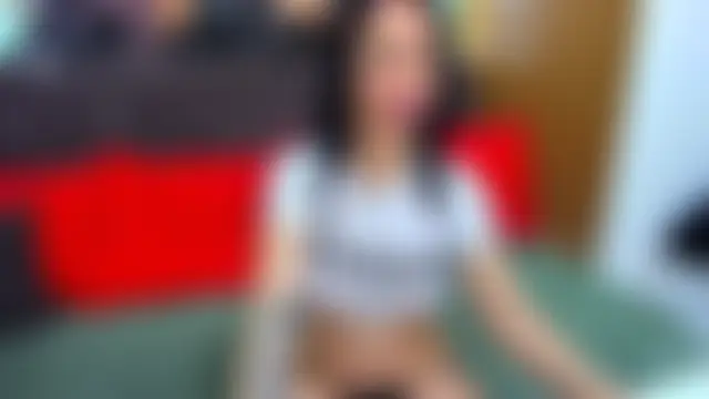 غرفة دردشة LauraSiin المباشرة