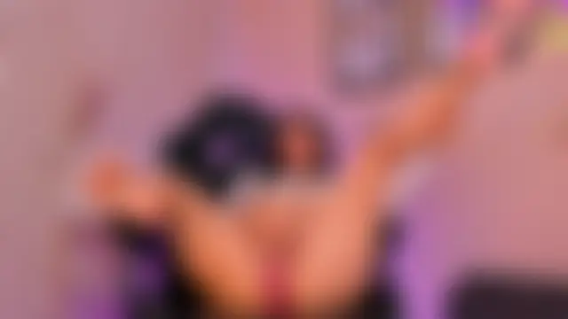 غرفة دردشة Mia_Gothzx المباشرة