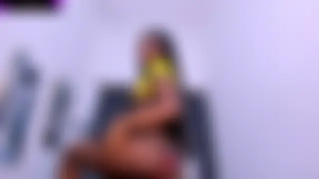 غرفة دردشة Mistt_Mia المباشرة