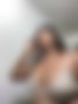 Chatroom XXX en direct de Adacloe-