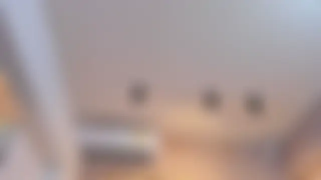 NahimiThompson's Live Chat Room