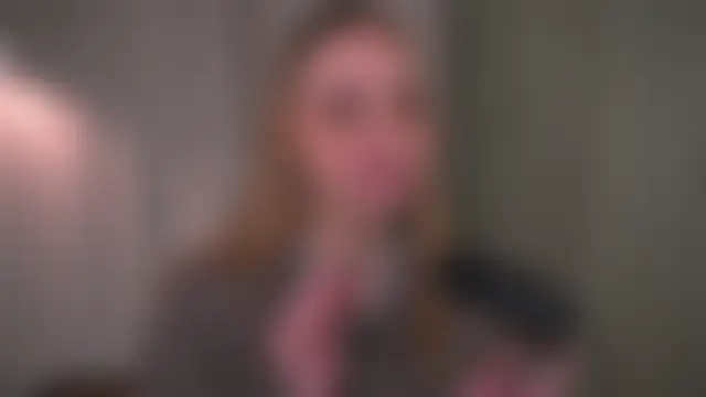 lisa_schiele's Live Chat Room