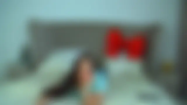 ElinaBellucci: онлайн-чат