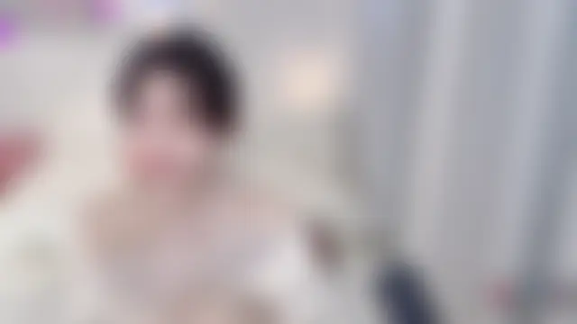 Fayebae_11: δωμάτιο απευθείας συνομιλίας