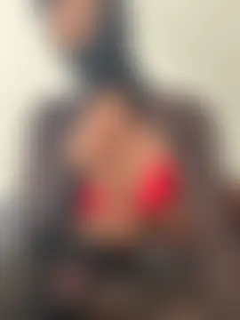 غرفة دردشة KiaraAmara المباشرة