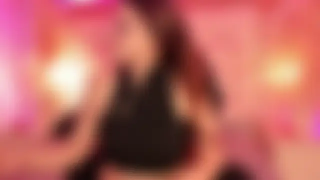 Daphne_And_Roger live sex-cam show