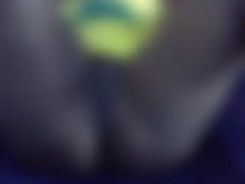 ebonyzoey's Live Chat Room