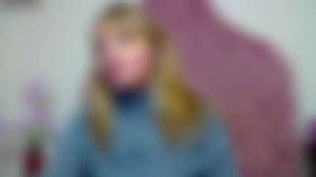 Leslie_passion's Live Chat Room