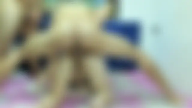 Pokazy przed seks kamerką na żywo – CamilaGirlAndTwoBoy