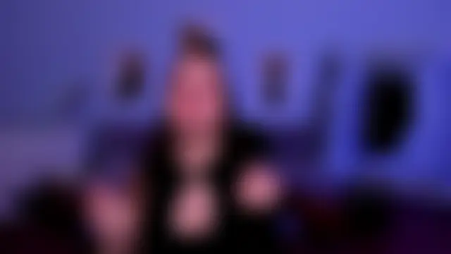 BetsyKiss' Live Chat Room