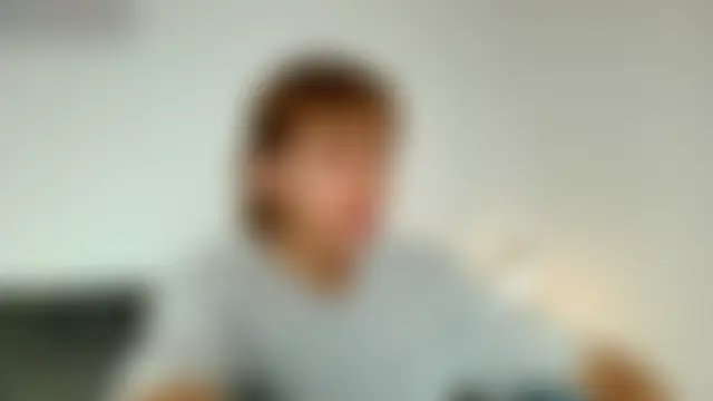 Blake_Parker: δωμάτιο απευθείας συνομιλίας