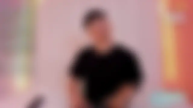 Tyler_os: онлайн-секс-шоу