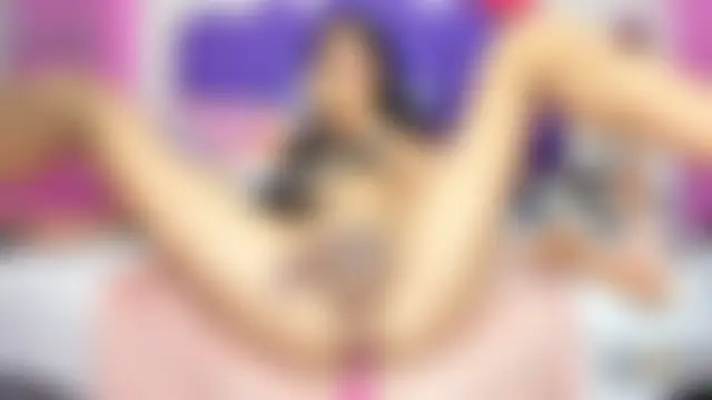 Mara_Summerr Adlı Modelin Canlı Sohbet Odası