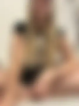 HarrietDart Adlı Modelin Canlı Seks Kamerası Şovu