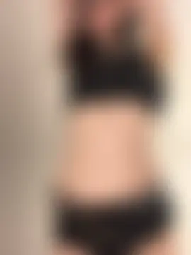 MiaNixy's Webcam Show