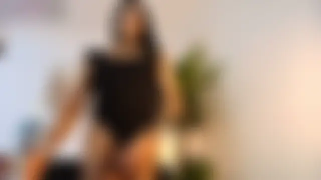 Chat soba uživo modela lucianaglow_