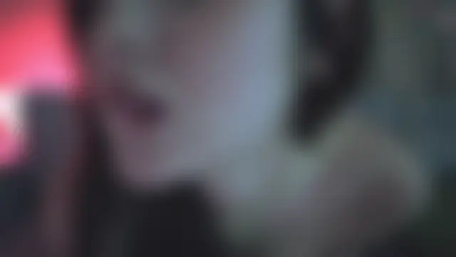 eroimi Chat Room in diretta