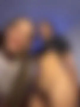 I_am_Zoe_Hot élő chatszobája