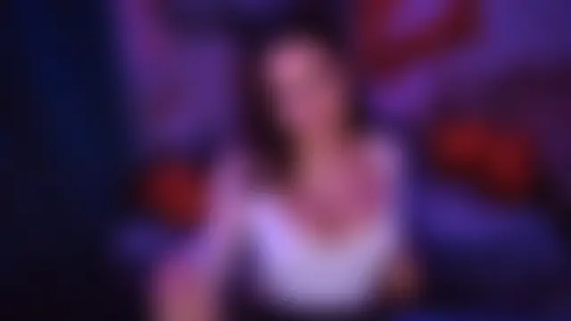 AlisiaRiley élő chatszobája