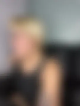 Dakota_Bailey élő chatszobája