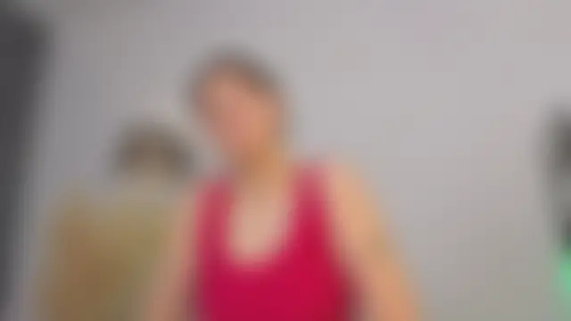 DeliaEffy élő chatszobája