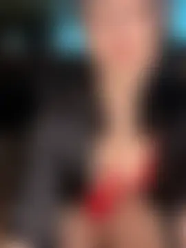 DianaZbo20's Live Chat Room