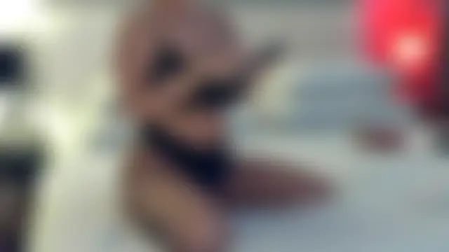 Seks show uživo modela simonacavali na kameri