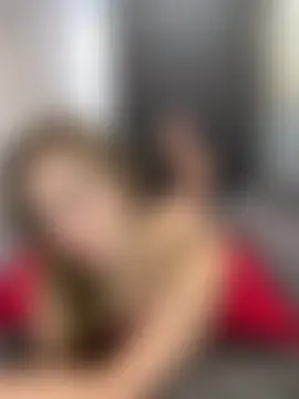 Seks show uživo modela Night_dreams na kameri