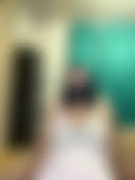 melyiaaa – Naživo chatovacia miestnosť