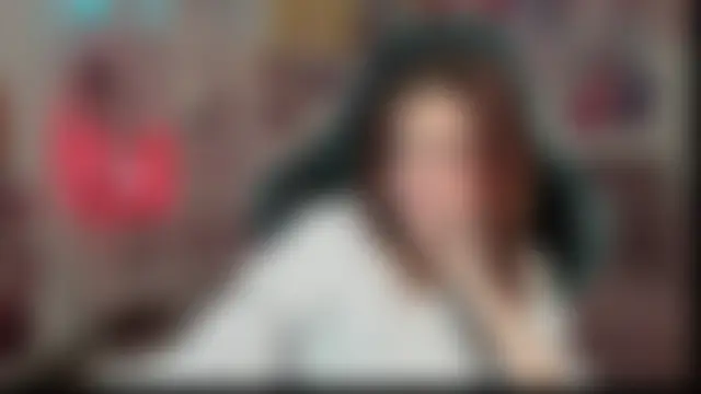 Chatroom XXX en direct de FreyaVey