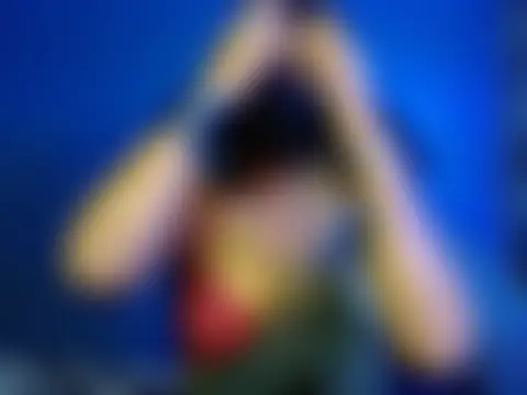 Hotginni4 Live seks camshow