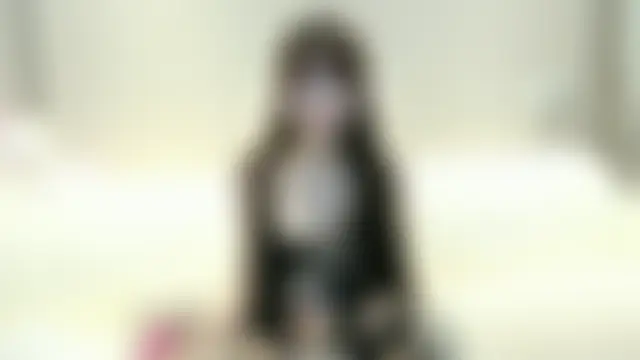 Uizzzqvq3's Live Sex Cam Show