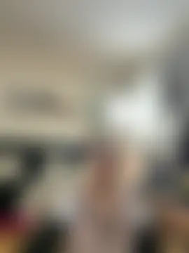 EmmyEvans1 – Naživo chatovacia miestnosť