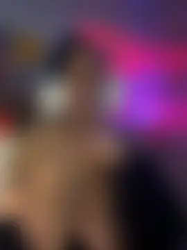 Lunalovesyou8n Live chat-huone