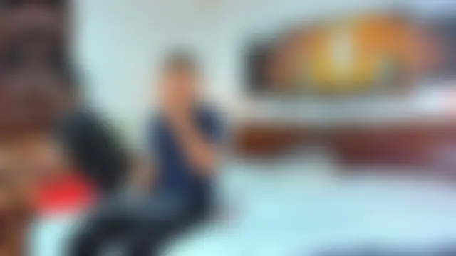 Valentiinoss Adlı Modelin Canlı Seks Kamerası Şovu