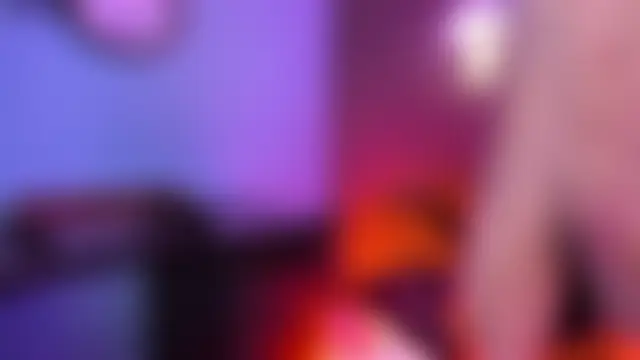 Maximoking26's Live Chat Room